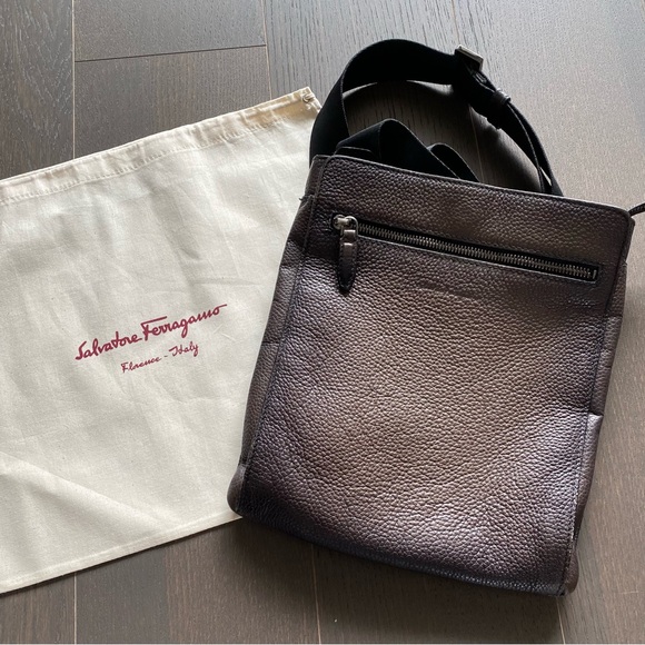 Men’s Ferragamo Cross Body Messenger Bag - Picture 1 of 7